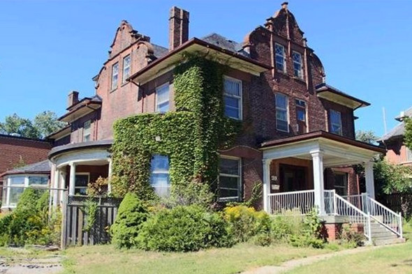 تورنتو | خانه 130 ساله در تورنتو به قیمت یک دلار به حراج گذاشته شد